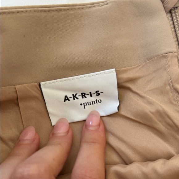 Akris Punto Tan Skirt with Yellow and White Accents - Picture 2 of 2
